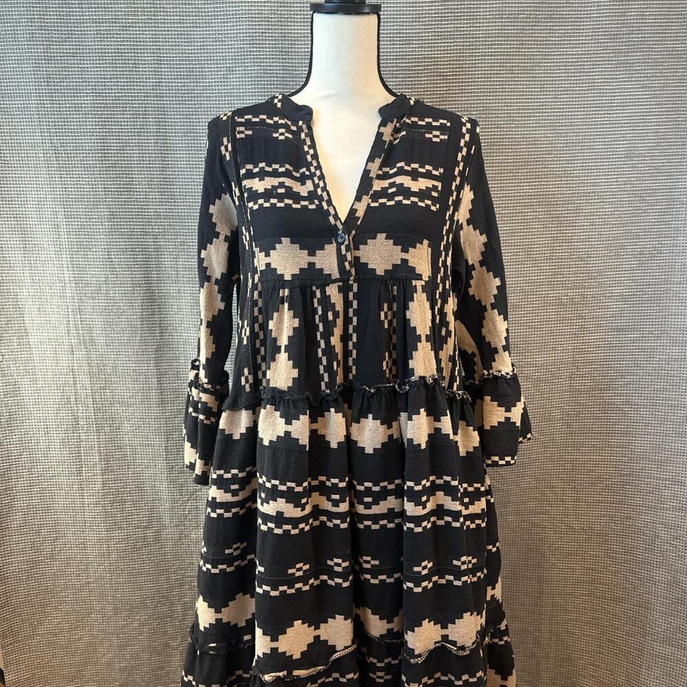 Black and cream aztec print maxi dress